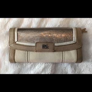 The Sak Wallet